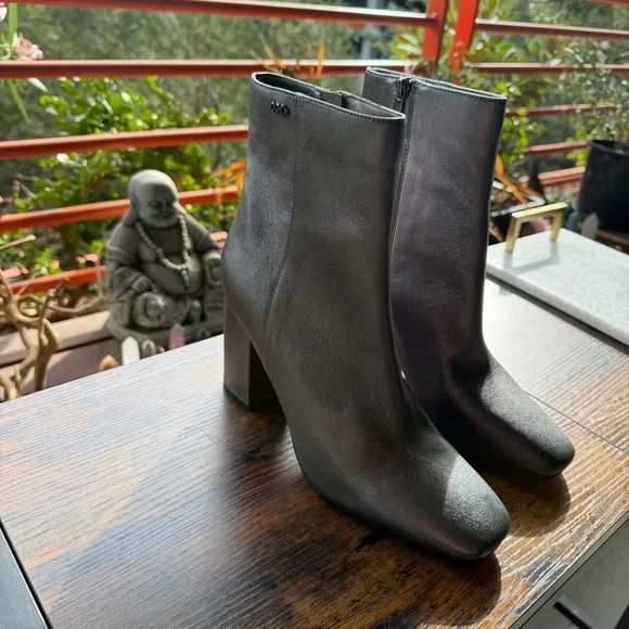 Michael Kors Perla Flex Ankle Heeled Boot - Picture 6 of 8